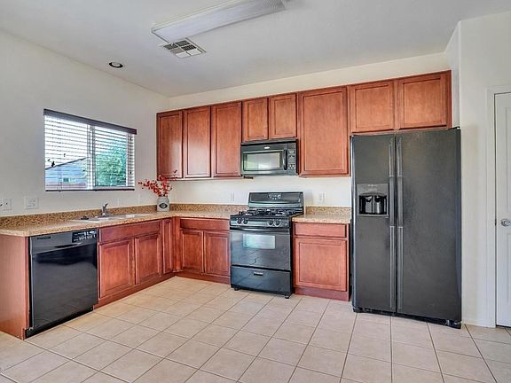 3rd image of 6977 S Silverweed Ln