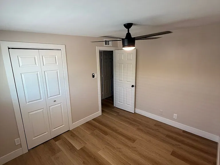 S Kenwood Cir — Photo 8