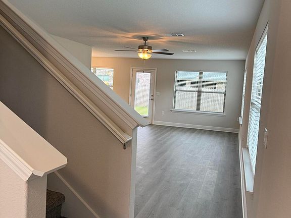 4th image of 199 Ridgeway Cir