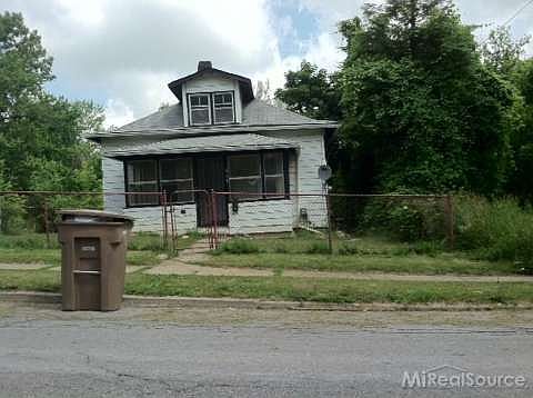1st image of 216 Rockwell Ave