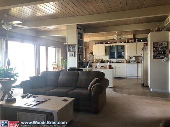 5th image of 652 W Lakeshore Ct