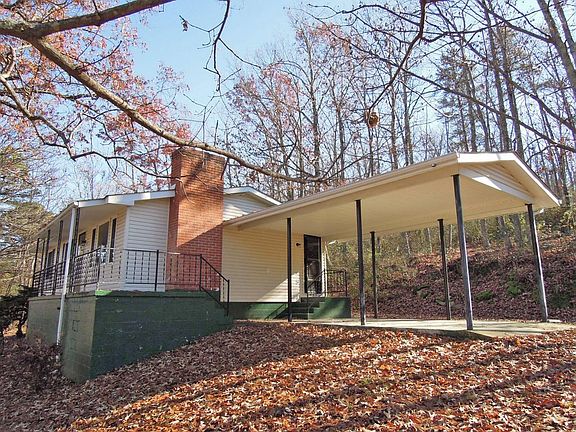 Carport, All Electric, Wood Burning Fireplace, All One Level (no stairs), Off Route 6 in Albemarle County near Nelson County line