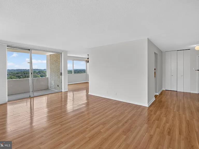 4515 Willard Ave #2203S — Photo 14