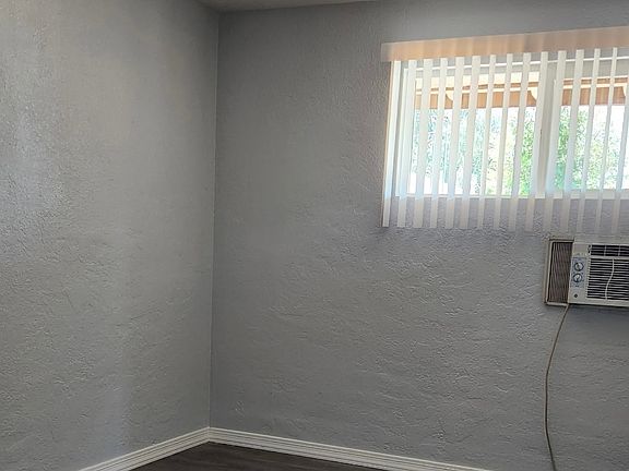 5th image of 2645 W Morten Ave #11573548