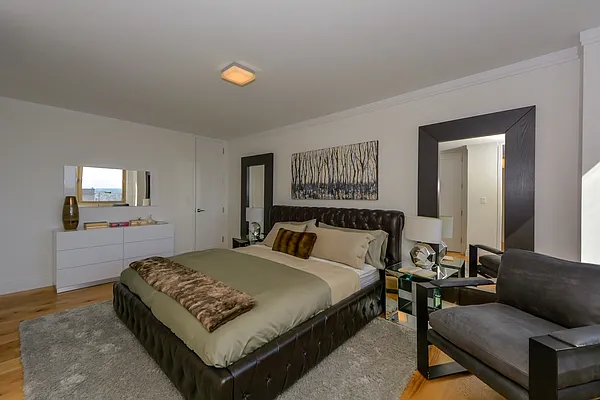 Rented by The Dermot Realty Management Company | media 36