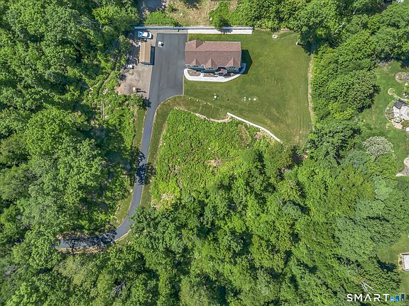 5th image of 170 Birchwood Drive