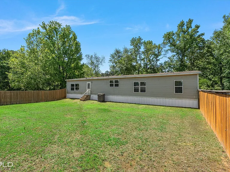 2153 Highway 2 — Photo 9