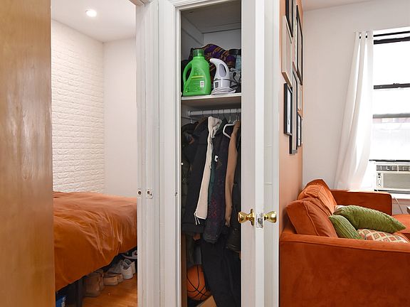 4th image of 100 Stanton St APT 3B