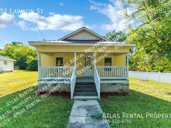 551 Lawson St, Talladega, AL 35160
