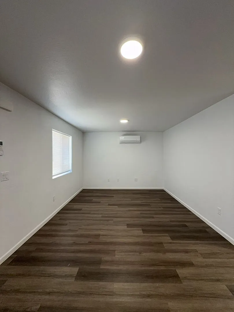 M624-638 Common — Photo 2