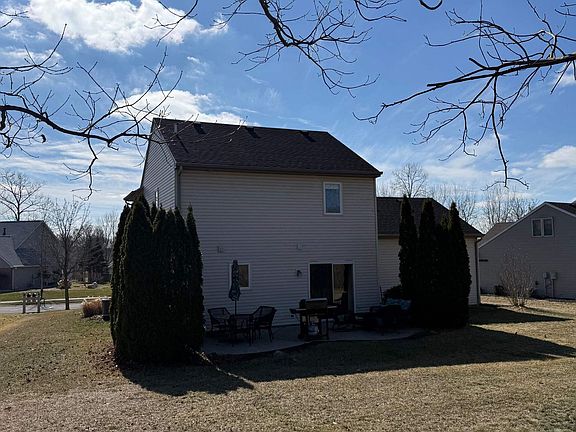 3rd image of 7902 Berryhill Ct