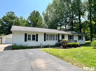 1206 Pump House Rd, Murphysboro, IL 62966