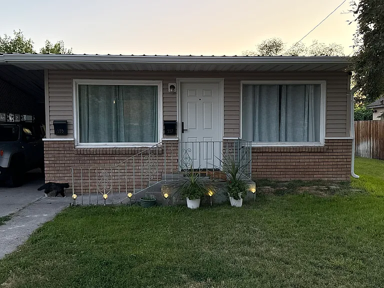 557 Jefferson St — Photo 33