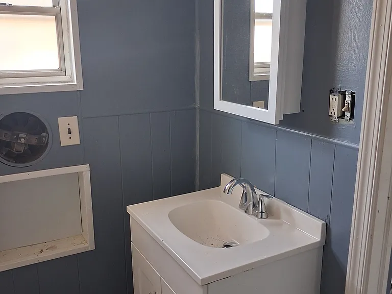 530 Wunder St — Photo 14