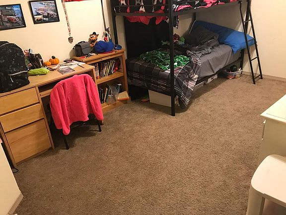 Guest bedroom
