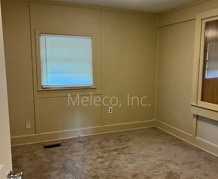 1020 Washington Ave — Photo 8