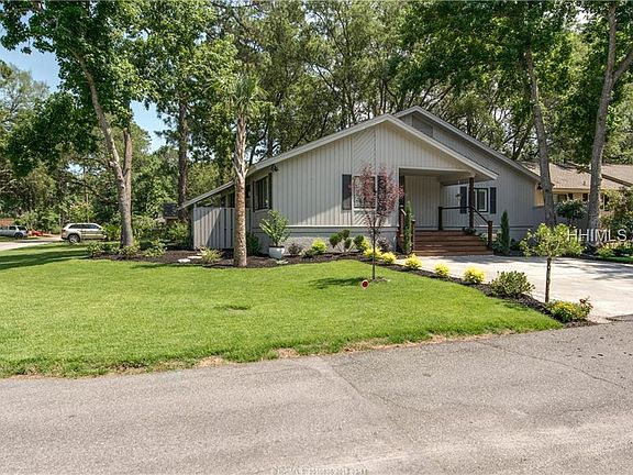 2nd image of 1 Fawn Ln