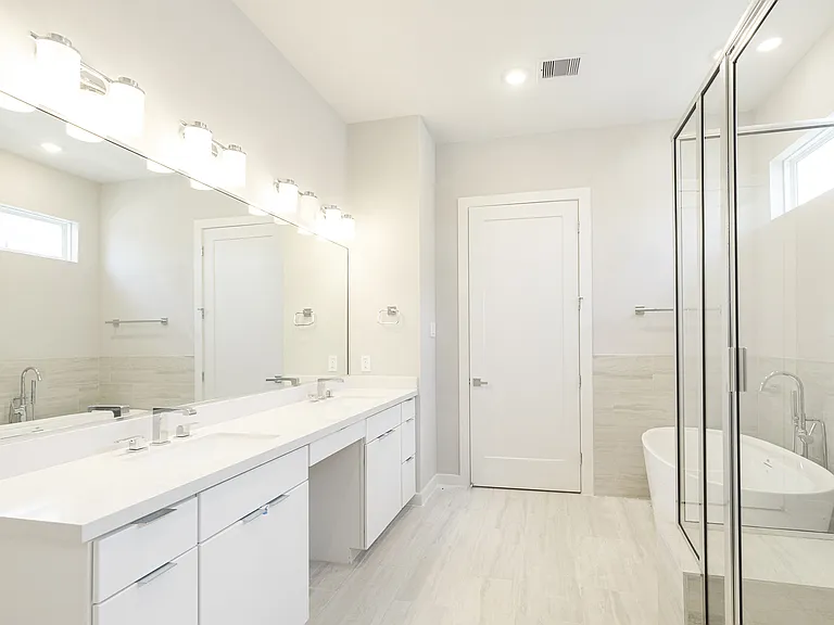 5811 Fairdale Ln — Photo 17