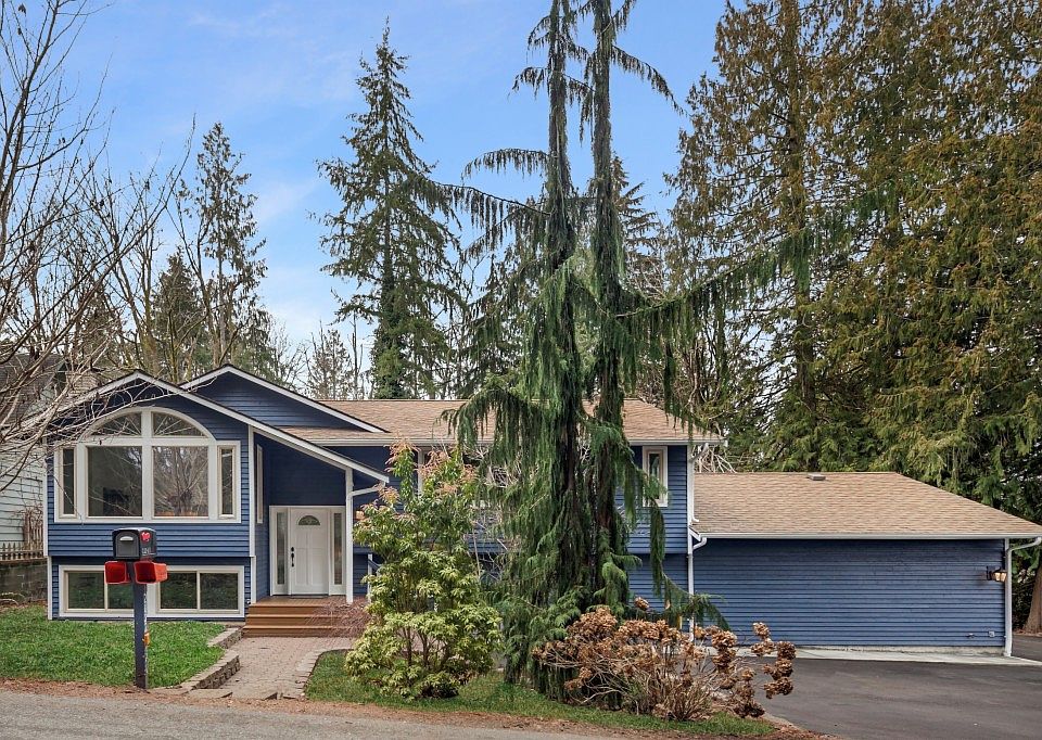 1st image of 2832 107th Ave NE