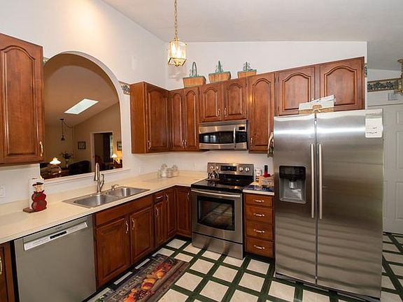 5th image of 51350 Windsor Manor Ct