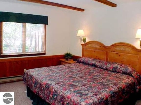 5th image of 7765 Washtenaw Dr #422/423