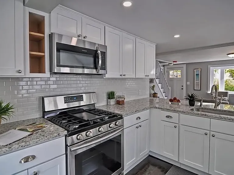 65 Brentwood St — Photo 1