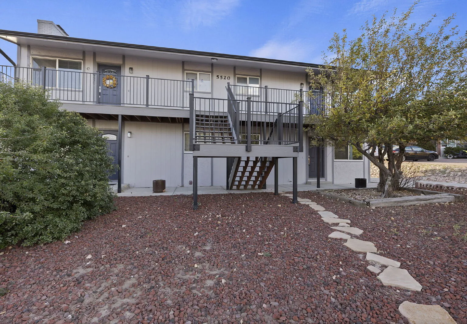 2 bed, 2.0 bath, 1050 sqft, $1,525 — Photo 3