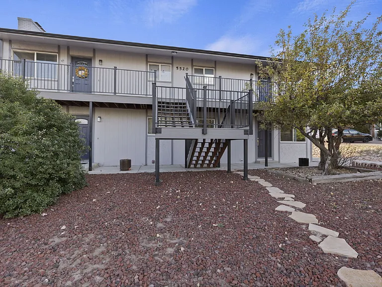 5520 Fiesta Ln #A — Photo 4