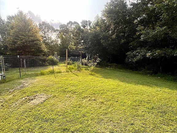 2nd image of 27 Roy Rd