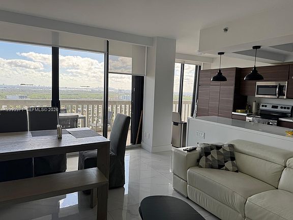 5th image of 2000 Island Blvd APT 2808