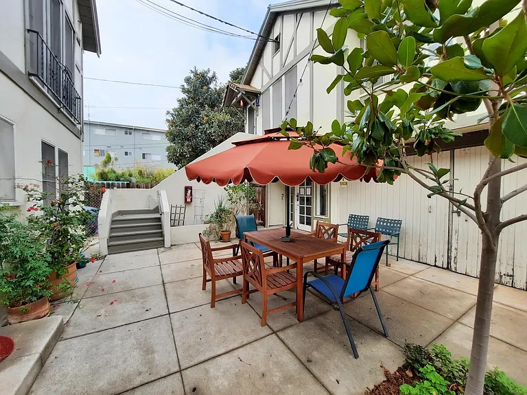 7519 Lexington Ave — Photo 9