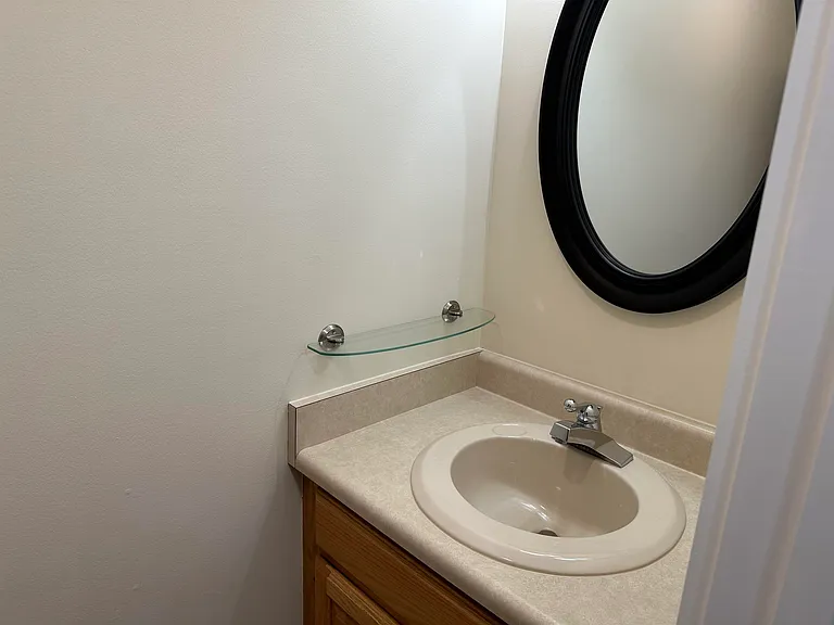 25 Charlonne St #3 — Photo 11
