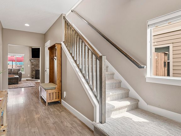 3rd image of 21340 NE Evelyn Pl