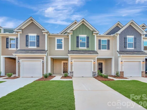 2705 Yeager Dr NW, Concord, NC 28027