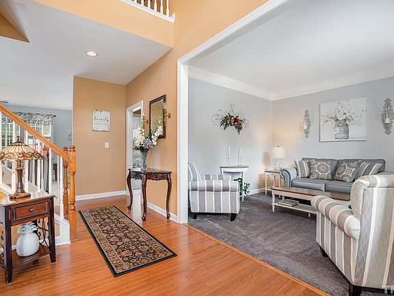 3rd image of 514 Alicante St