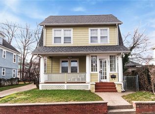 1411 Kossuth St, Bridgeport, CT 06608