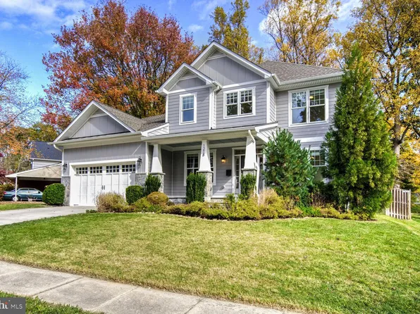 1218 Kelley St SW, Vienna, VA 22180
