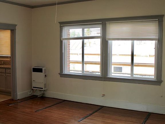 2nd image of 945 Beacon Ave APT 302
