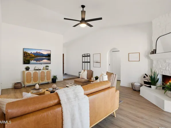 10690 E MERCER Lane, Scottsdale, AZ 85259