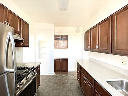 4th image of 39-20 65th St #Cc