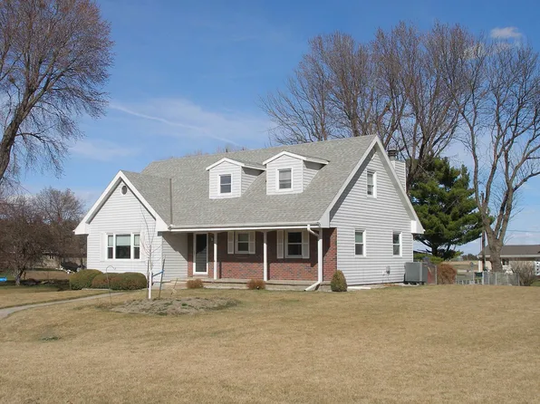 7905 Doug St, Kearney, NE 68845