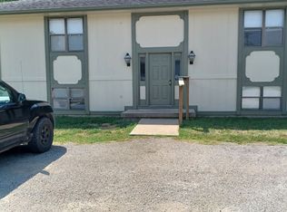 403 N Ridgeview Dr #4, Warrensburg, MO 64093