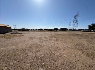 10717 Muscatel St, Oak Hills, CA 92344