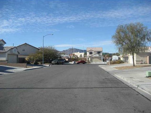 2nd image of 1063 Eagle Owl Ave