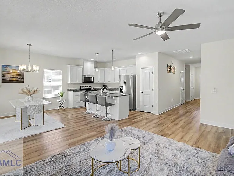 99 McClelland Loop NE — Photo 3