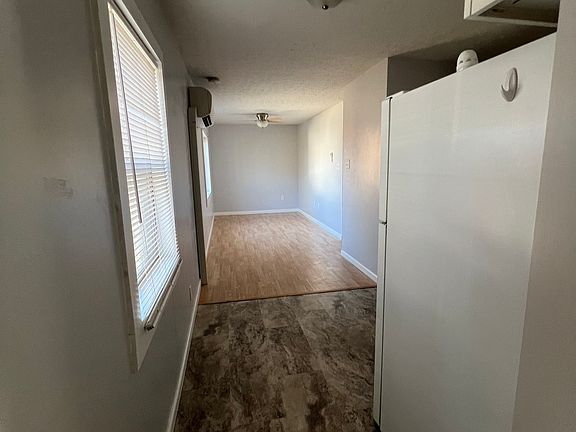 3rd image of 522 Crittenden St #B