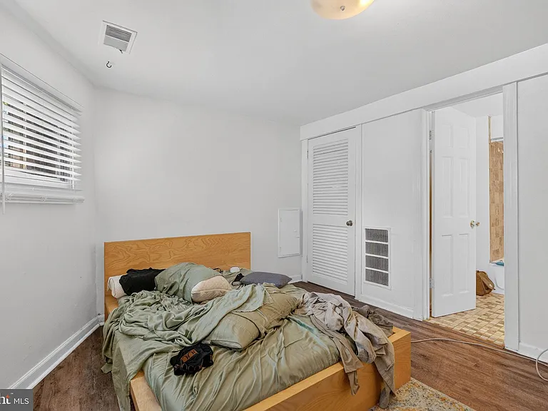 1526 Potomac Ave SE #B — Photo 16