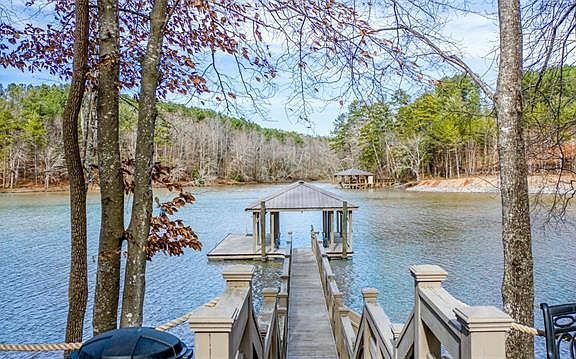 2nd image of 32 Peaceful Cove Ct