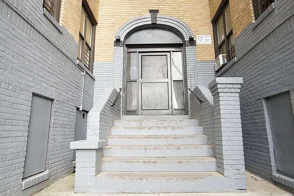 Rented by Norman Raindel, LREB | media 45