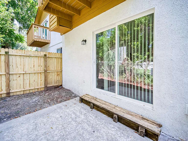 1304 E Magnolia Cir #1306 — Photo 29